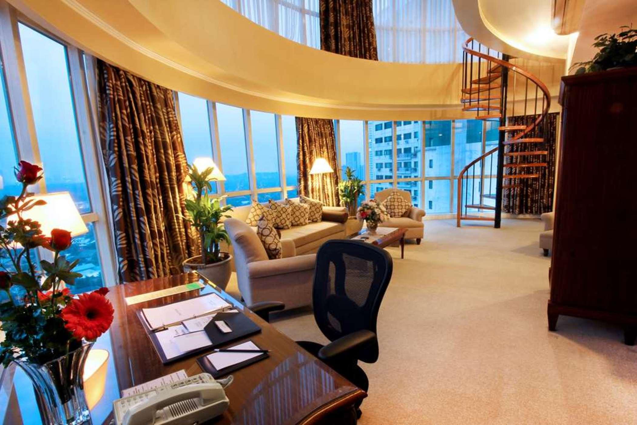 Oxford Suites Makati Makati City Extérieur photo