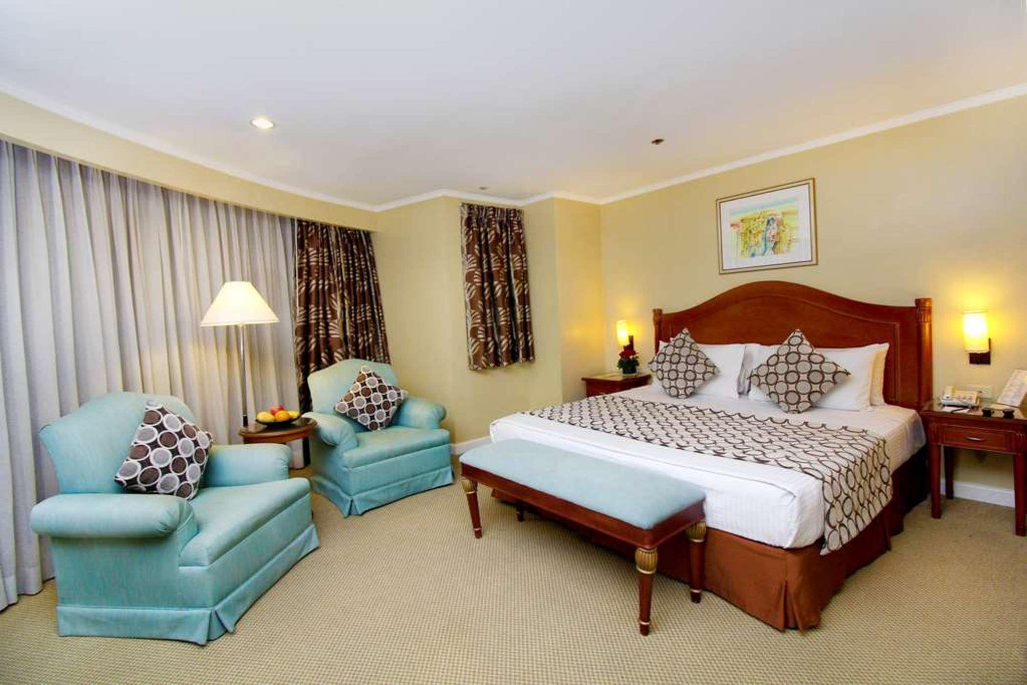 Oxford Suites Makati Makati City Extérieur photo