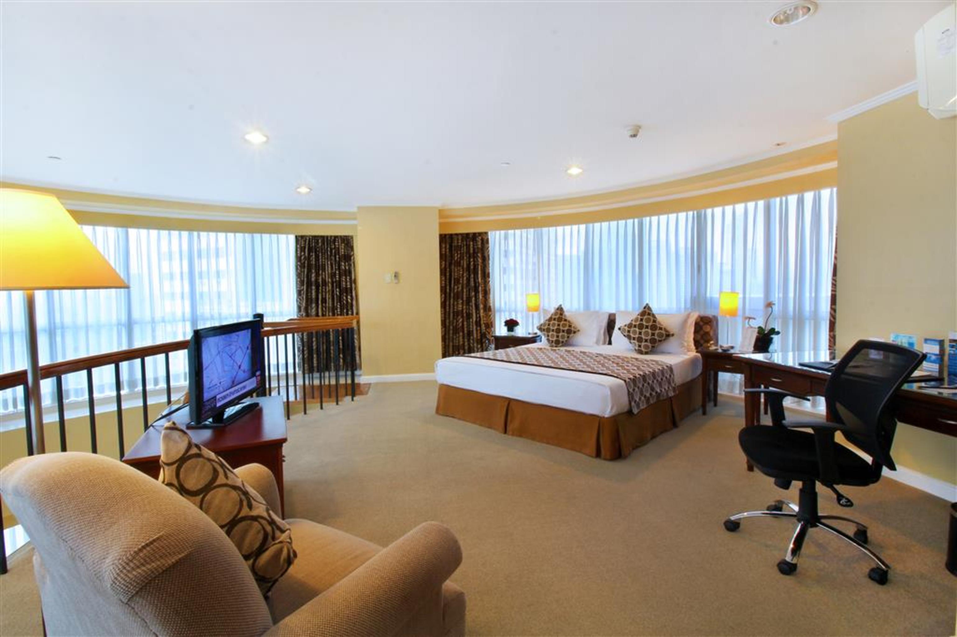 Oxford Suites Makati Makati City Extérieur photo