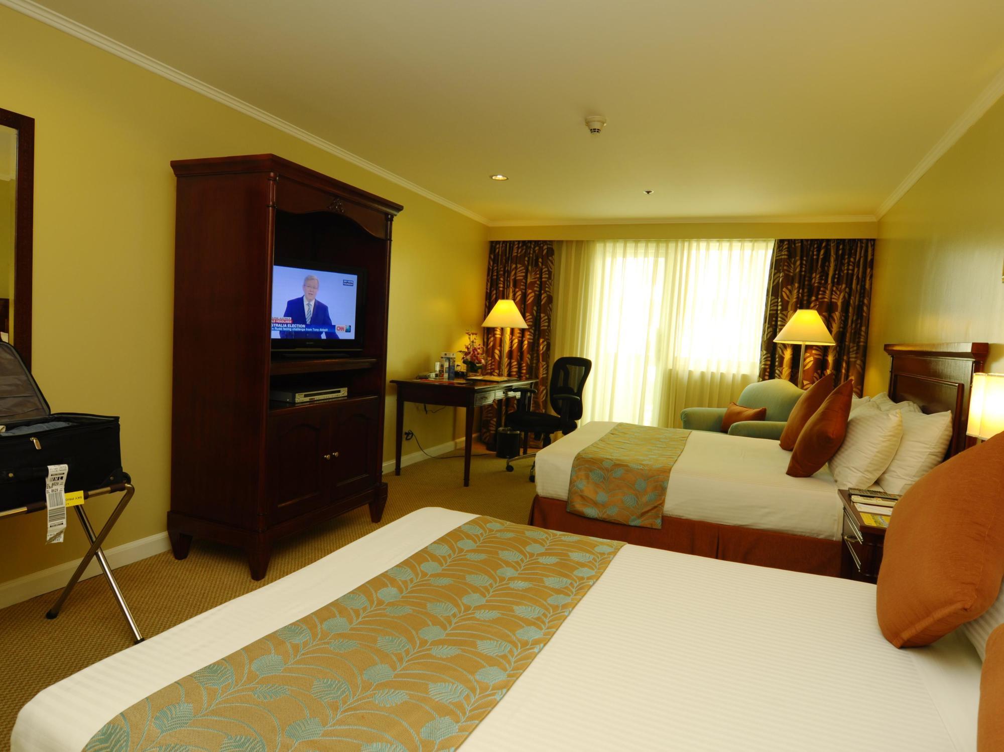 Oxford Suites Makati Makati City Extérieur photo