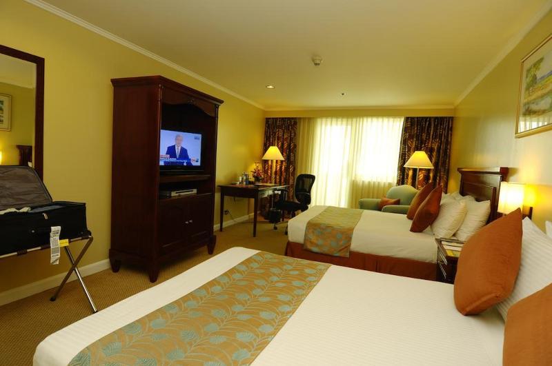 Oxford Suites Makati Makati City Extérieur photo